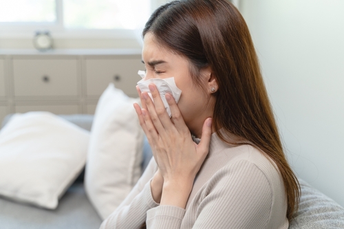 perbedaan covid-19 dan flu